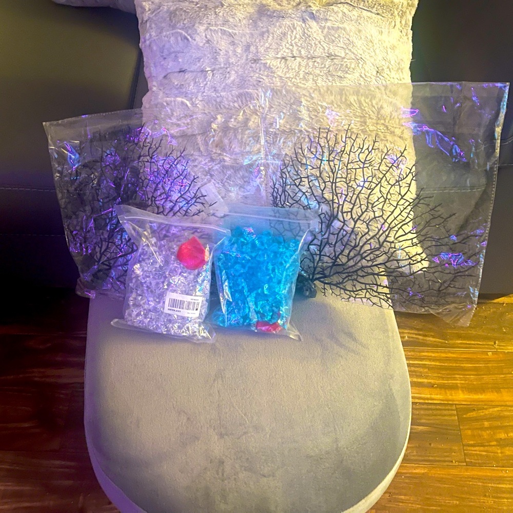 Aquarium props